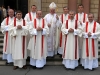 Společná fotografie nových svěcenců s otcem biskupem, foto: P. Zuchnický