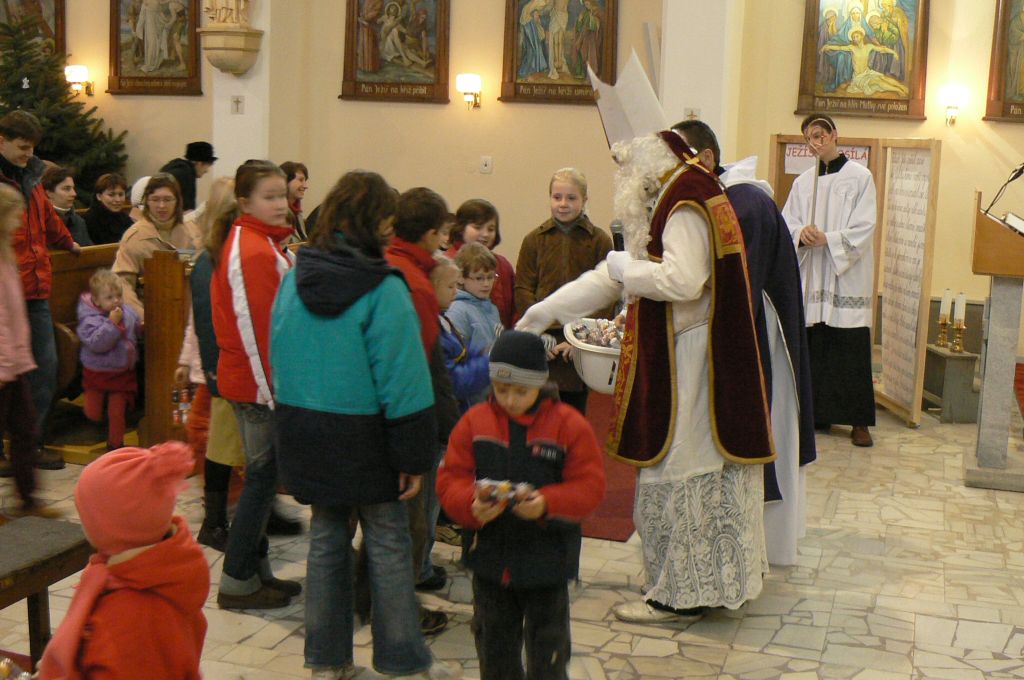 Na dárky sv. Mikuláše se ovšem nejvíce těšily děti...